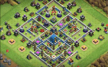 TH12 Trophy Base with Anti Everything Defense