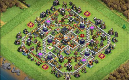 Legendary Town Hall 11 Base for Trophy Gains