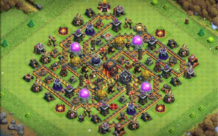 Unbeatable TH10 Base for Trophy Defense